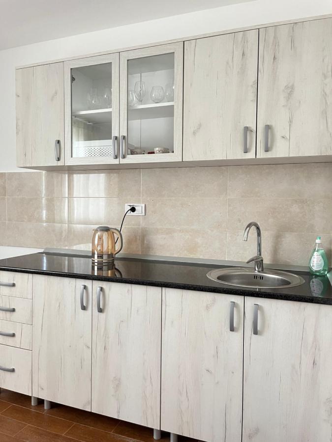 Surčin Apartment Ledine Bagian luar foto