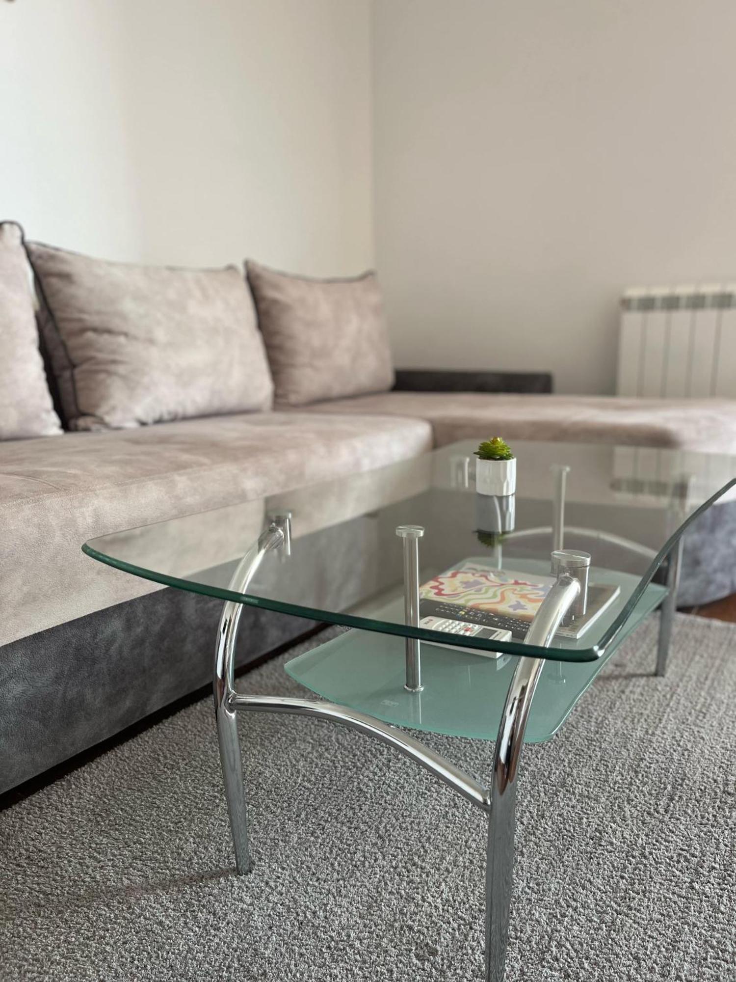 Surčin Apartment Ledine Bagian luar foto
