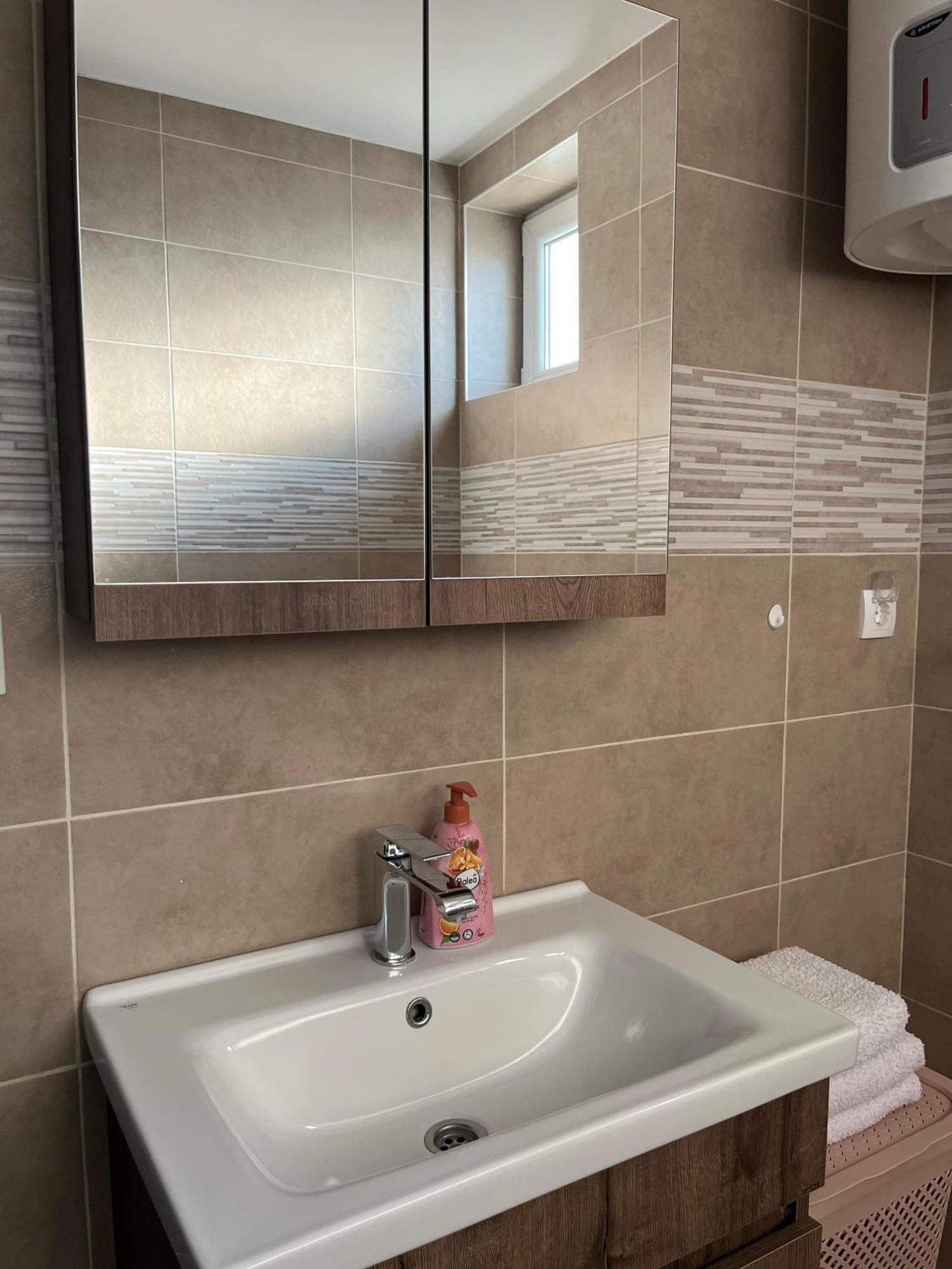 Surčin Apartment Ledine Bagian luar foto