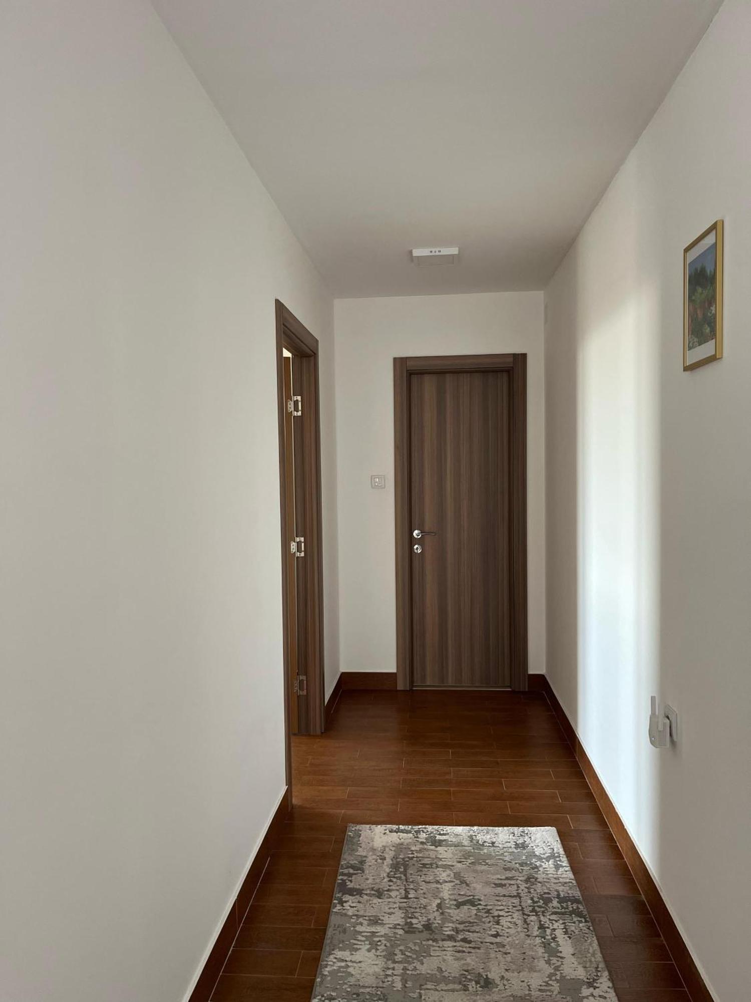 Surčin Apartment Ledine Bagian luar foto