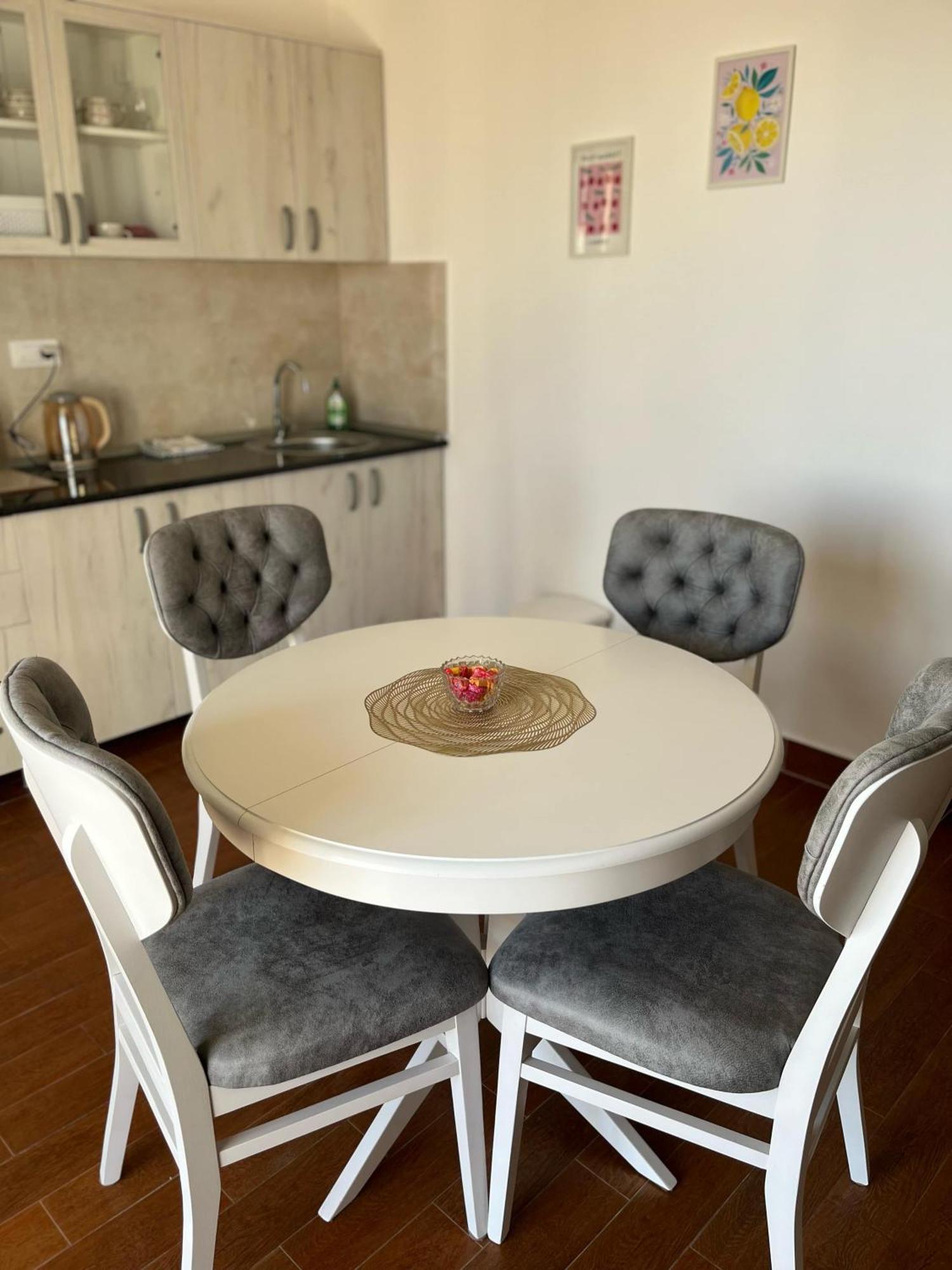 Surčin Apartment Ledine Bagian luar foto